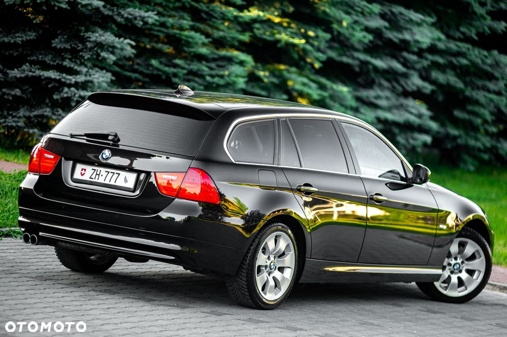 BMW Seria 3 325i xDrive - 12