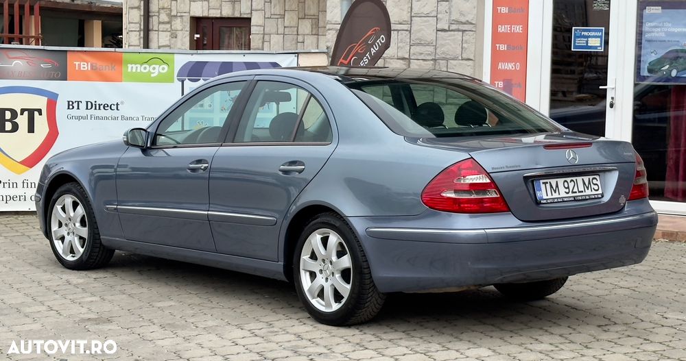 Mercedes-Benz E 220 CDI Elegance - 4