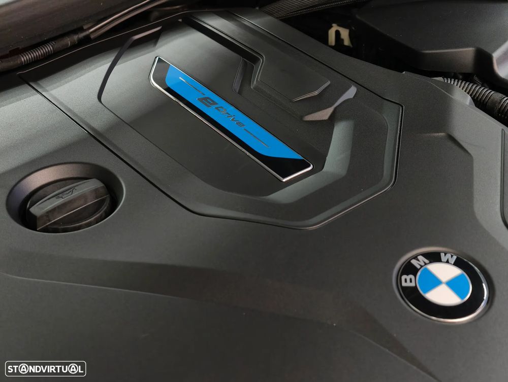 BMW 320 e Pack Desportivo M Auto - 19