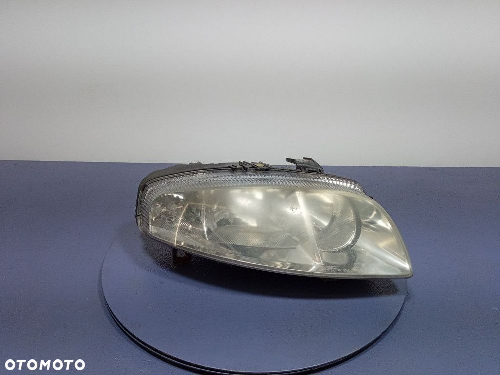ALFA ROMEO GT REFLEKTOR PRAWY LAMPA PRZEDNIA PRAWA EU 0301186226 - 1