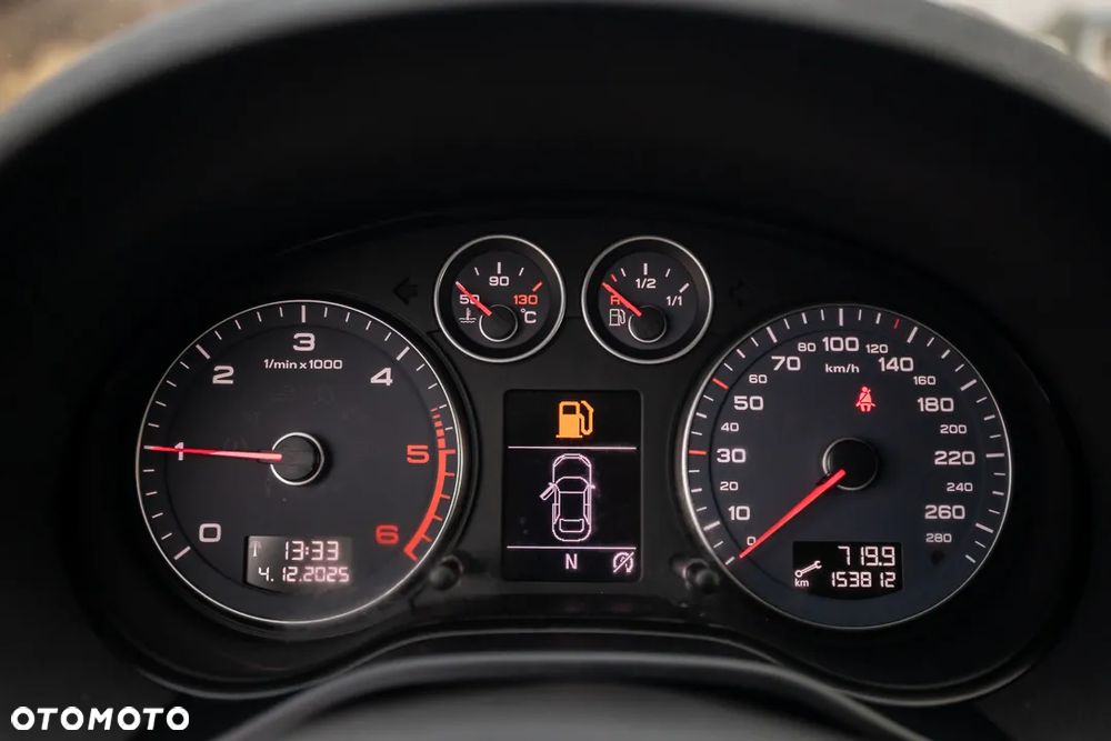 Audi A3 3-drzwiowe 2.0 TDI Ambition S tronic - 28