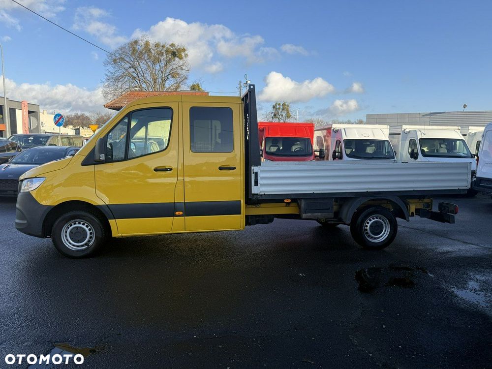 Mercedes-Benz Sprinter - 2