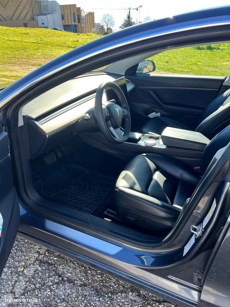 Tesla Model 3 Standard Range Plus RWD - 11
