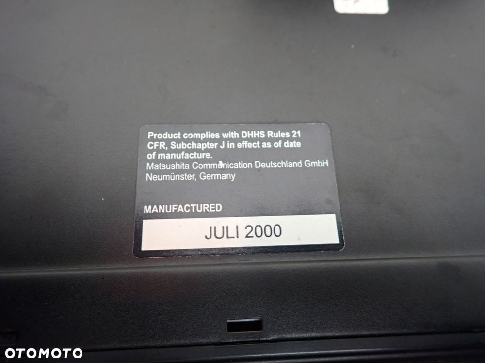 ZMIENIARKA CD AUDI A8 D2 2.5 - 4