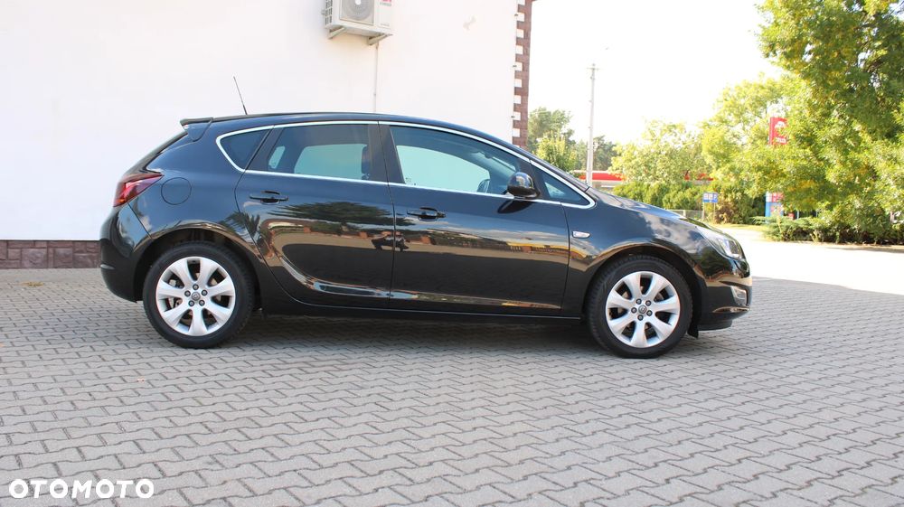 Opel Astra 1.4 Turbo Cosmo - 15