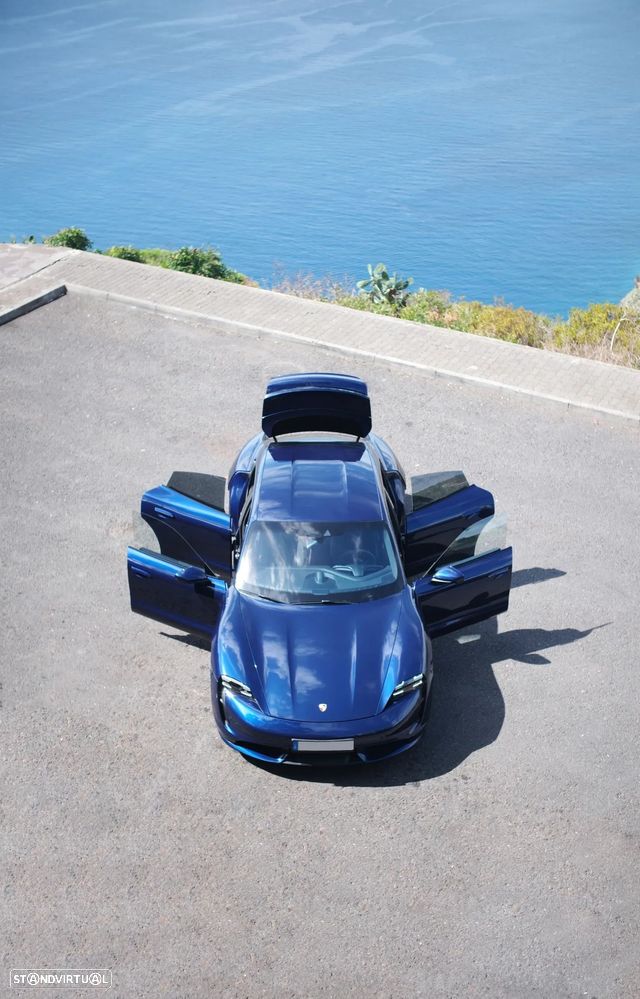 Porsche Taycan Turbo - 7
