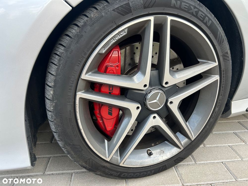 Mercedes-Benz CLA 45 AMG 4Matic 7G-DCT - 16