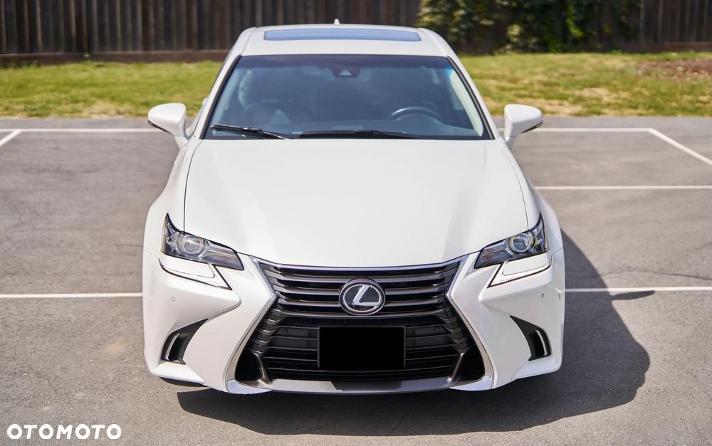Lexus GS - 4