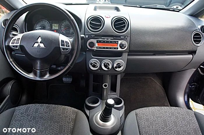 Mitsubishi Colt 1.3 Inform - 27