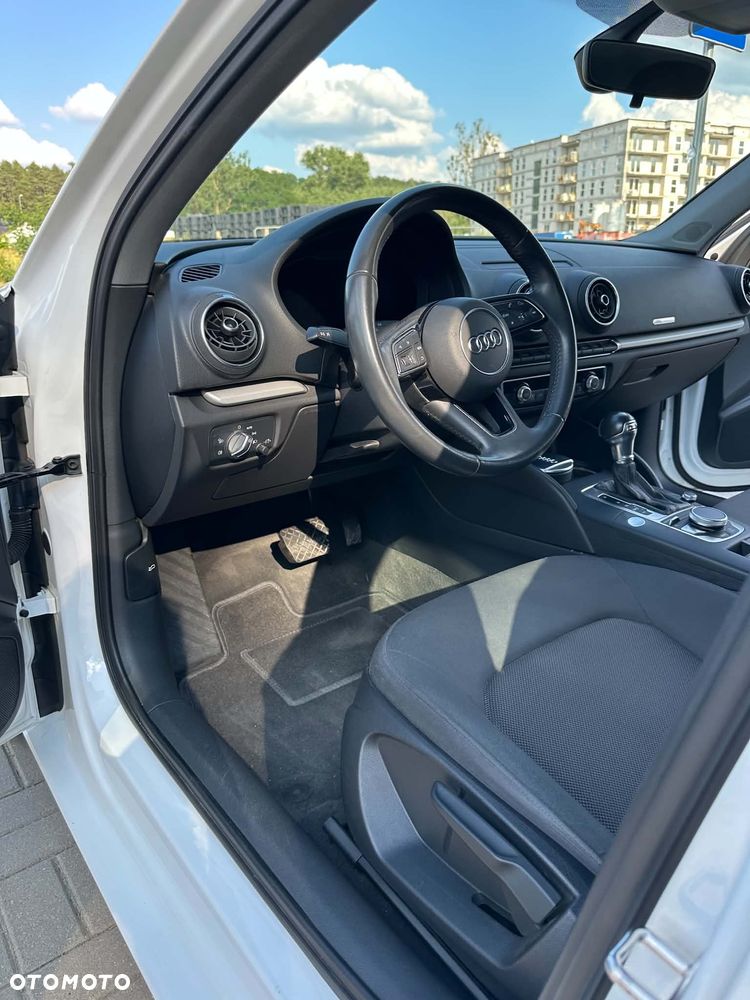Audi A3 Limousine 35 TFSI S tronic - 13