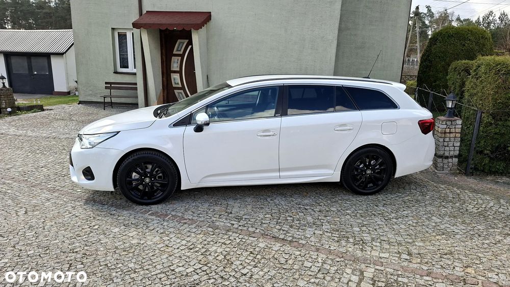 Toyota Avensis 2.0 D-4D Premium - 7