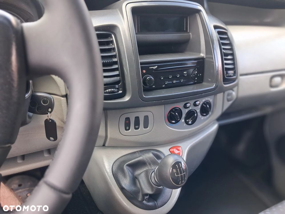 Renault Trafic - 14