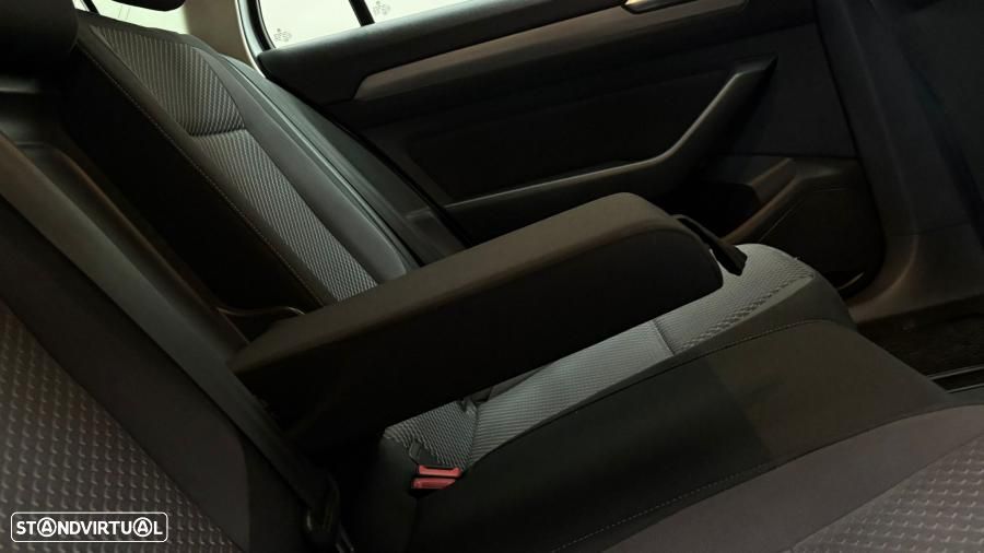 VW Passat Variant 1.6 TDI (BlueMotion ) DSG Trendline - 42