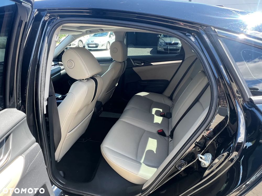 Honda Civic 1.5 T Executive CVT - 11