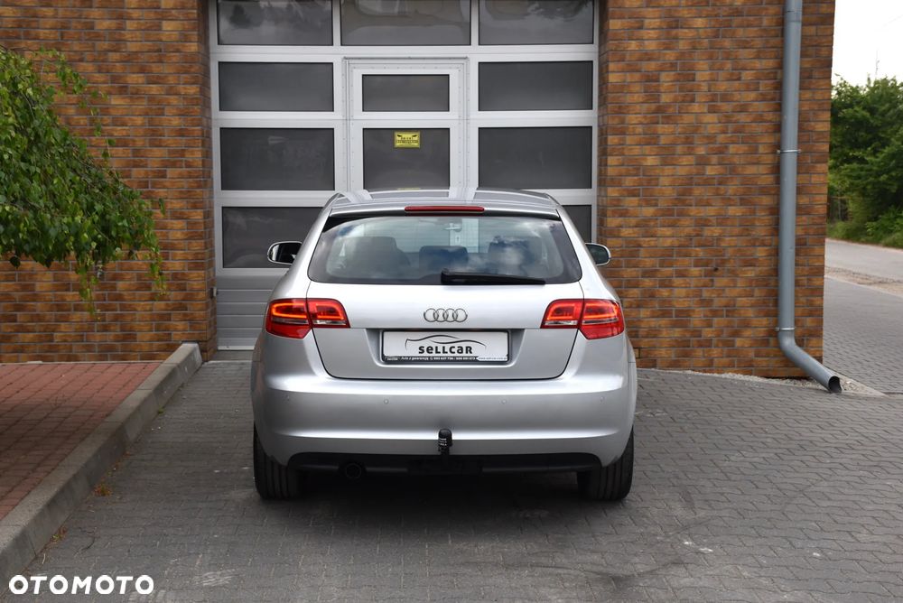 Audi A3 Sportback 2.0 TDI DPF S line Sportpaket - 32