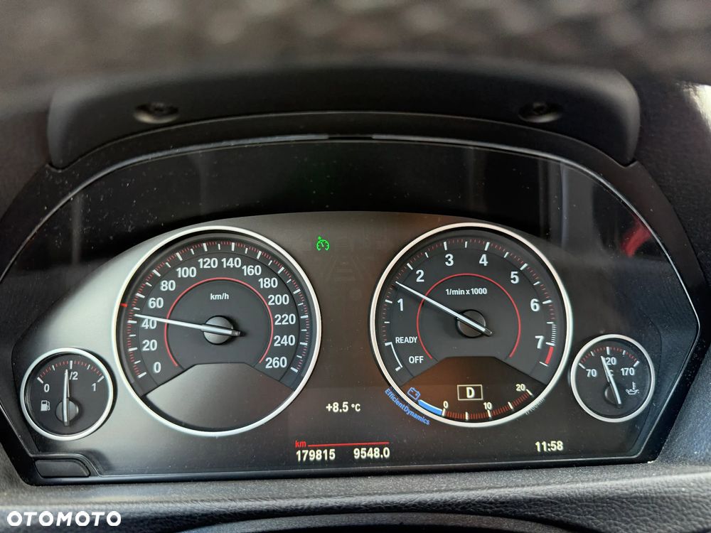 BMW Seria 3 318i - 14