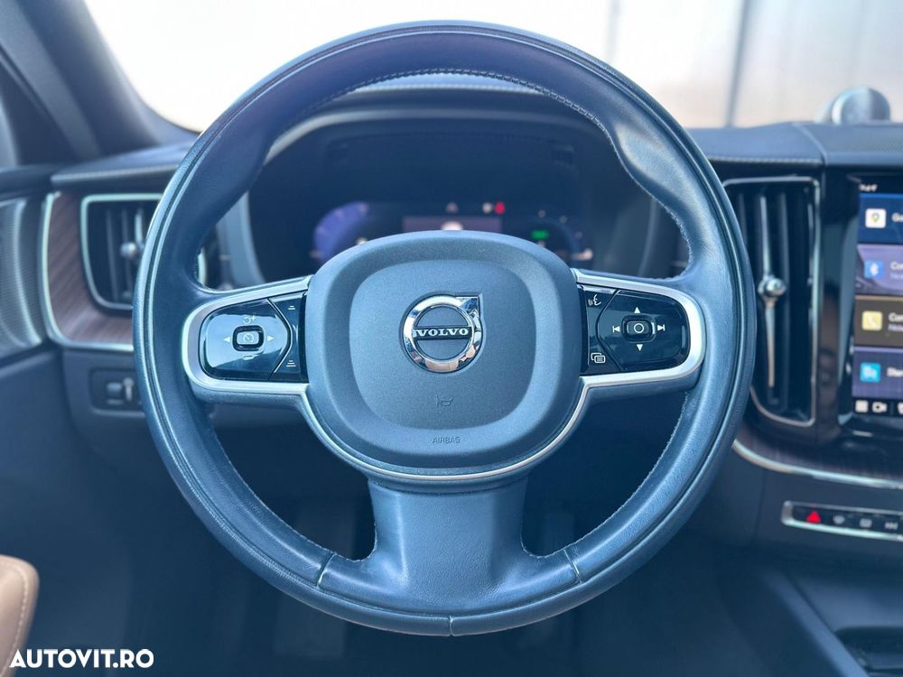 Volvo XC 60 Recharge T8 Twin Engine eAWD Inscription - 29