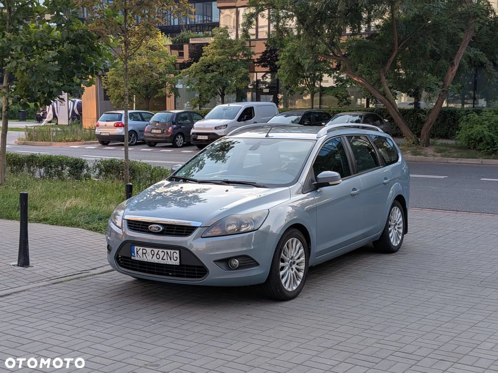 Ford Focus 1.6 Ambiente - 1