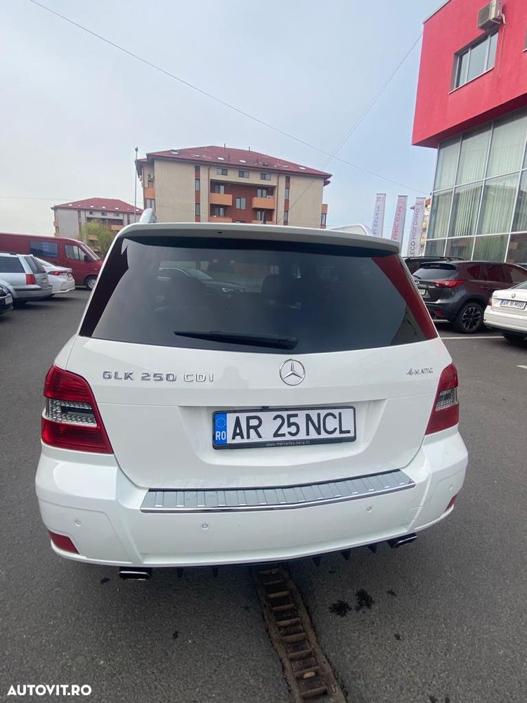 Mercedes-Benz GLK 250 CDI DPF 4Matic BlueEFFICIENCY 7G-TRONIC - 7