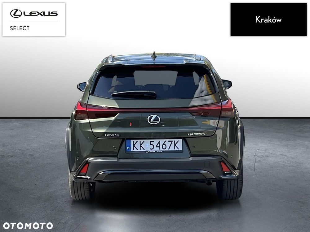 Lexus UX - 4