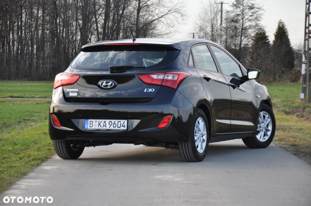 Hyundai i30 1.4 Comfort - 11