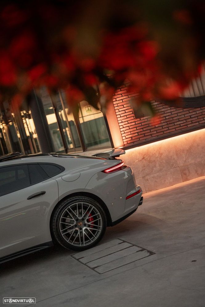 Porsche Panamera 4S E-Hybrid - 12