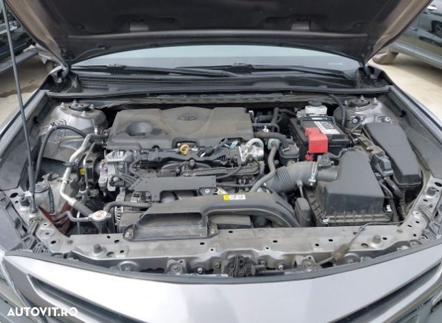 Toyota Camry 2.5 HEV Luxury - 9