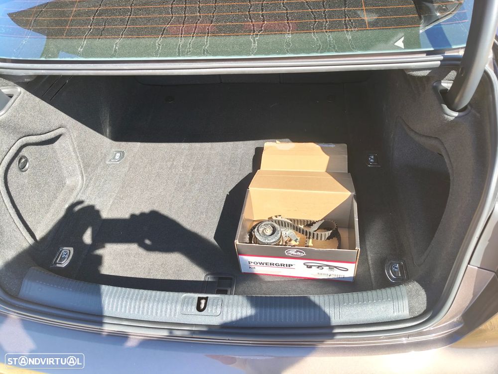 Audi A4 2.0 TDI ultra - 9