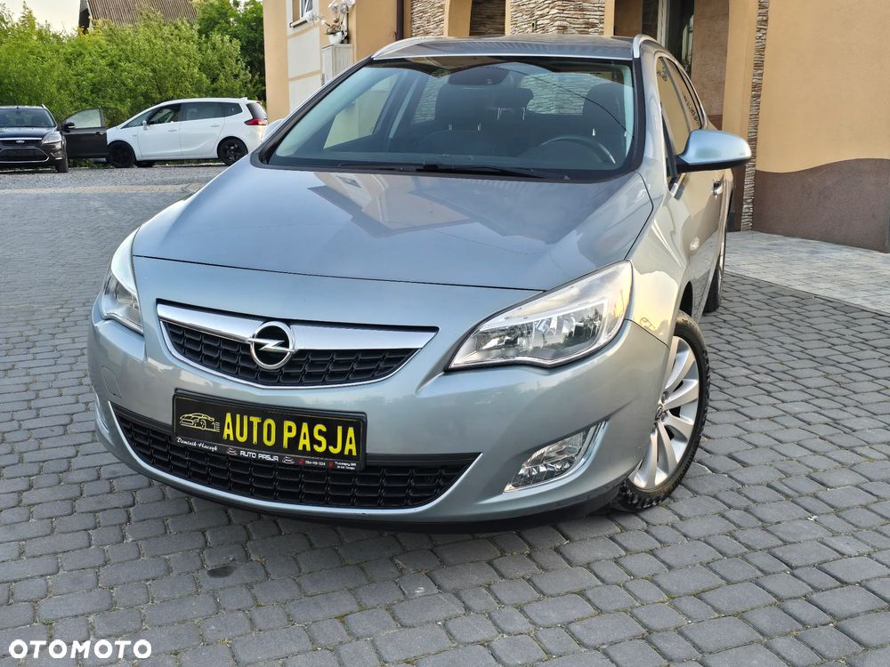 Opel Astra 1.4 Turbo Cosmo - 3