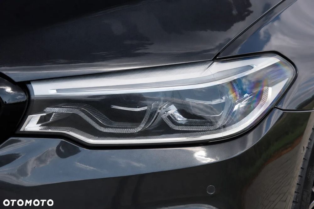 BMW Seria 5 540i xDrive Sport Line - 21