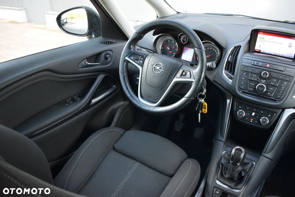 Opel Zafira - 33