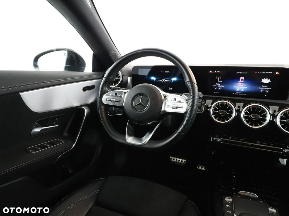Mercedes-Benz CLA 180 7G-DCT AMG Line - 17