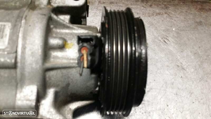 COMPRESSOR AR CONDICIONADO FIAT STILO 2003 - - 2
