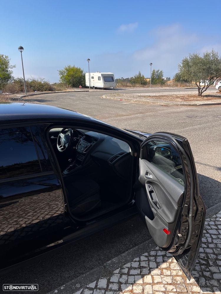 Ford Focus SW 1.0 EcoBoost ST-Line - 23