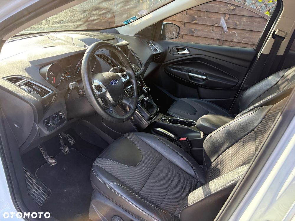 Ford Kuga - 7