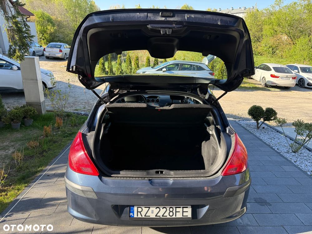 Peugeot 308 1.6 Premium - 18