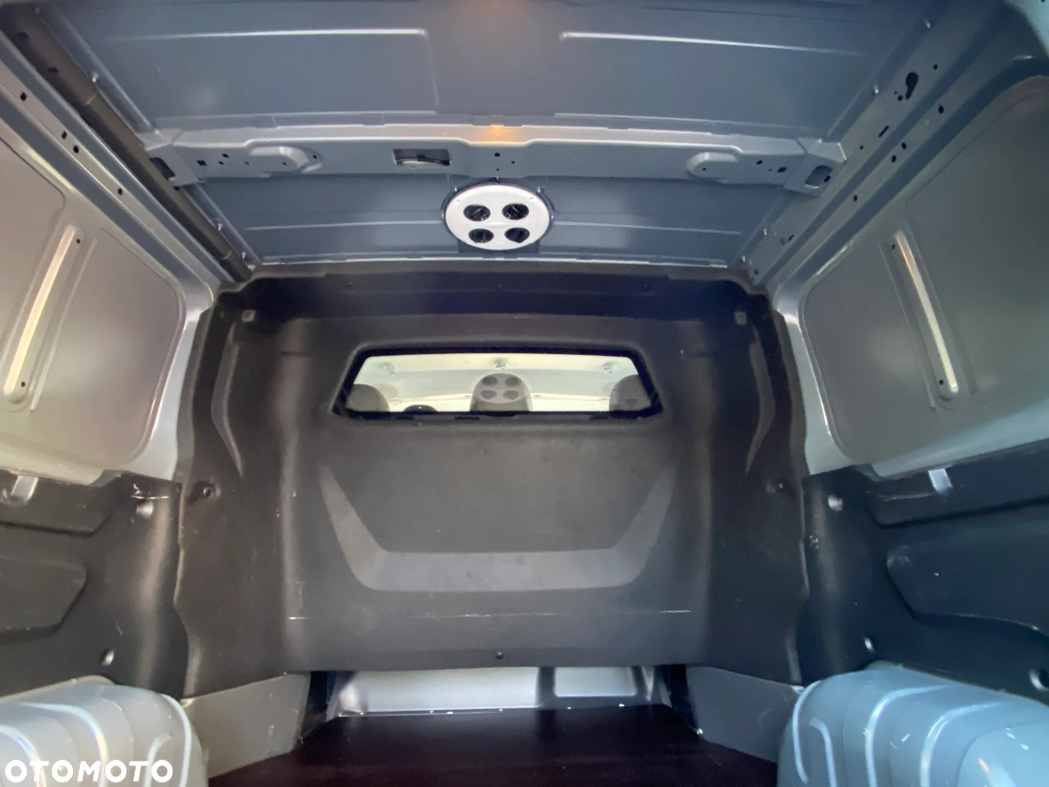 Renault Trafic 2.0 Doka 6 Osobowa Samochód Ciężarowy N1 Rejestracja 11.2021r - 20