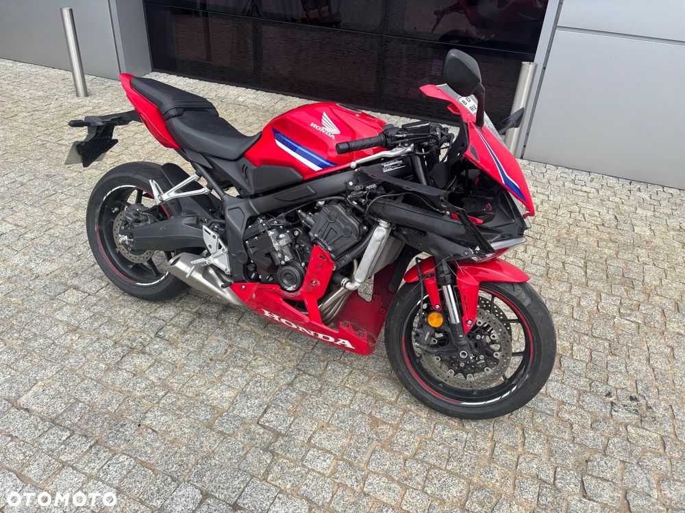 Honda CBR - 6