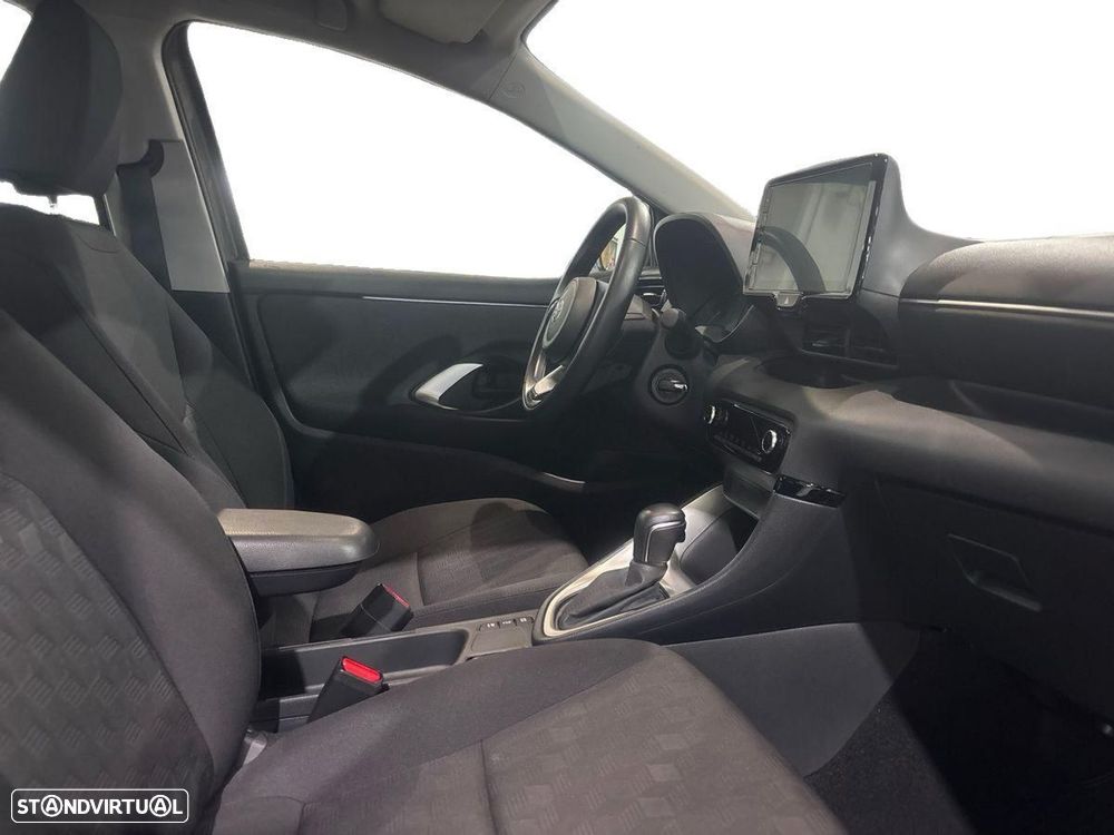 Toyota Yaris 1.5 HDF Comfort Plus - 11