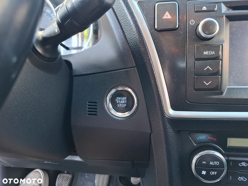 Toyota Auris - 20