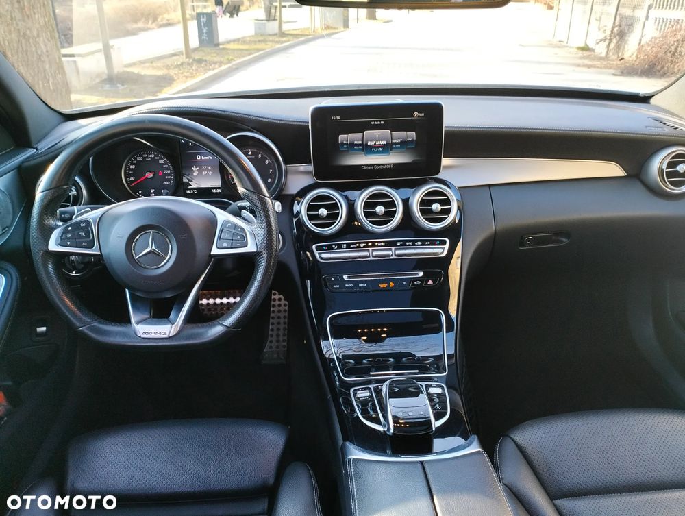 Mercedes-Benz Klasa C 300 7G-TRONIC AMG Line - 16