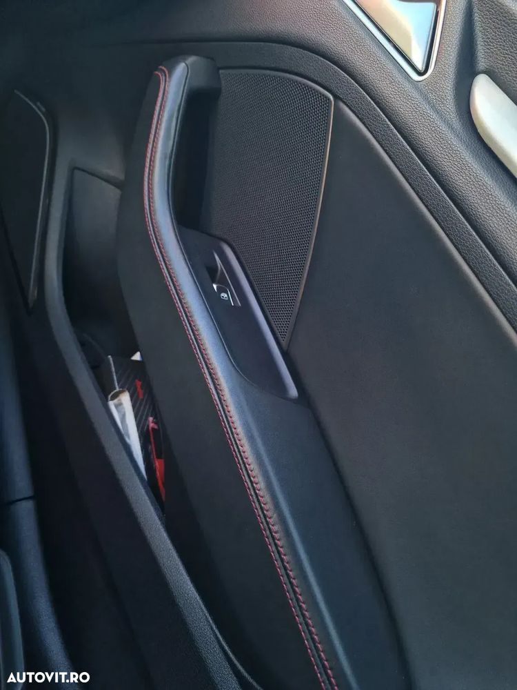 Audi S3 2.0 TFSI quattro Stronic - 19