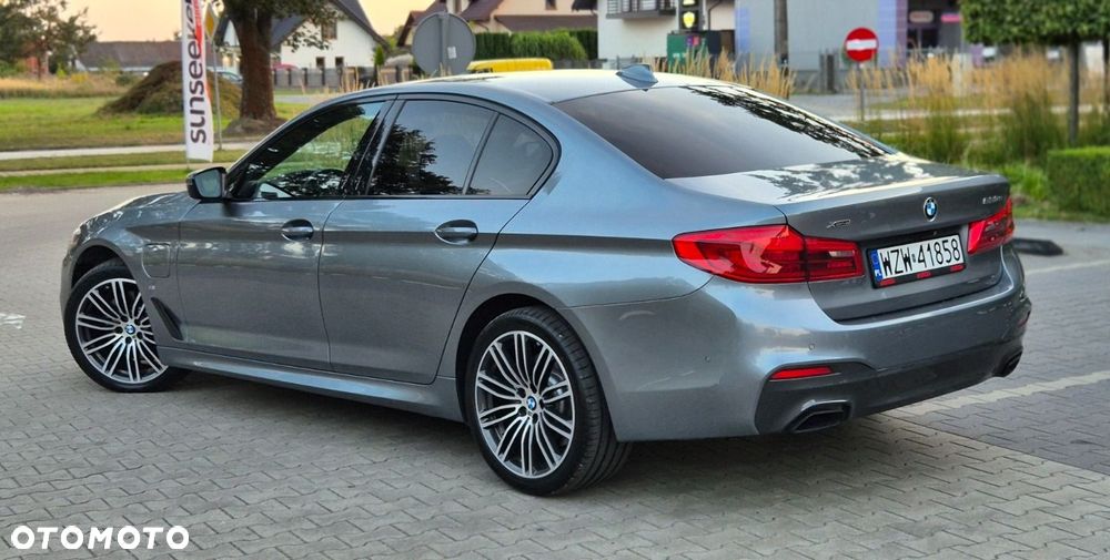 BMW Seria 5 530e iPerformance xDrive M Sport sport - 30