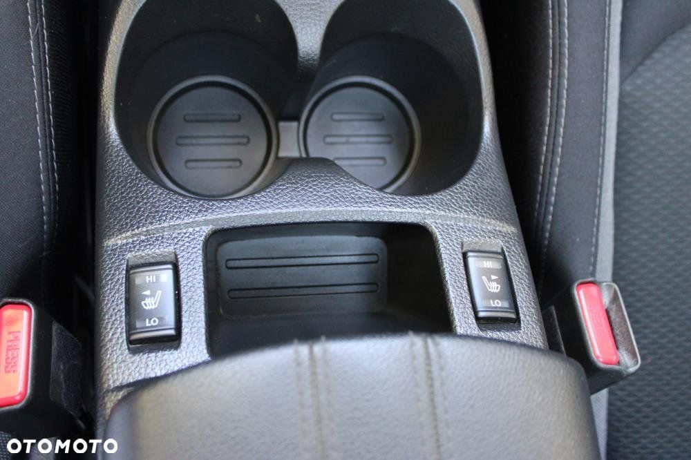 Nissan Qashqai - 16