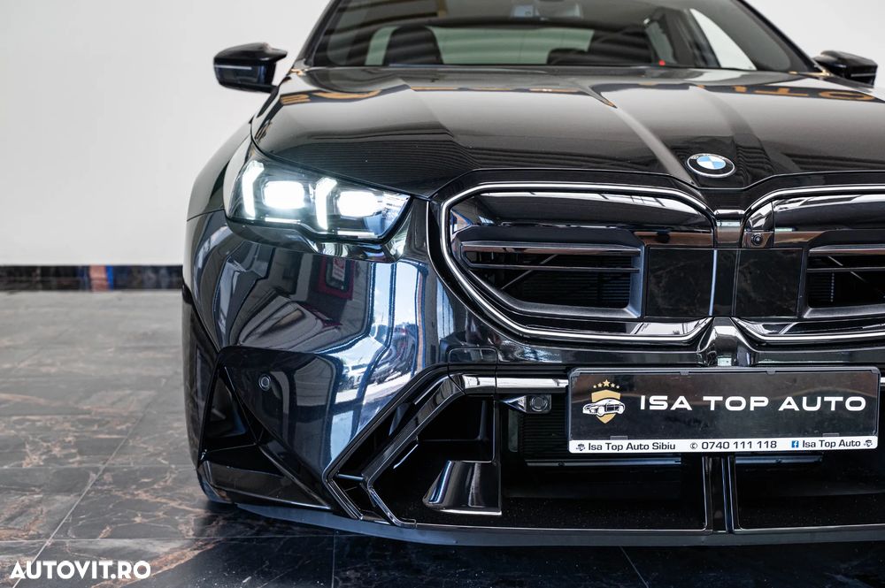 BMW M5 xDrive - 12