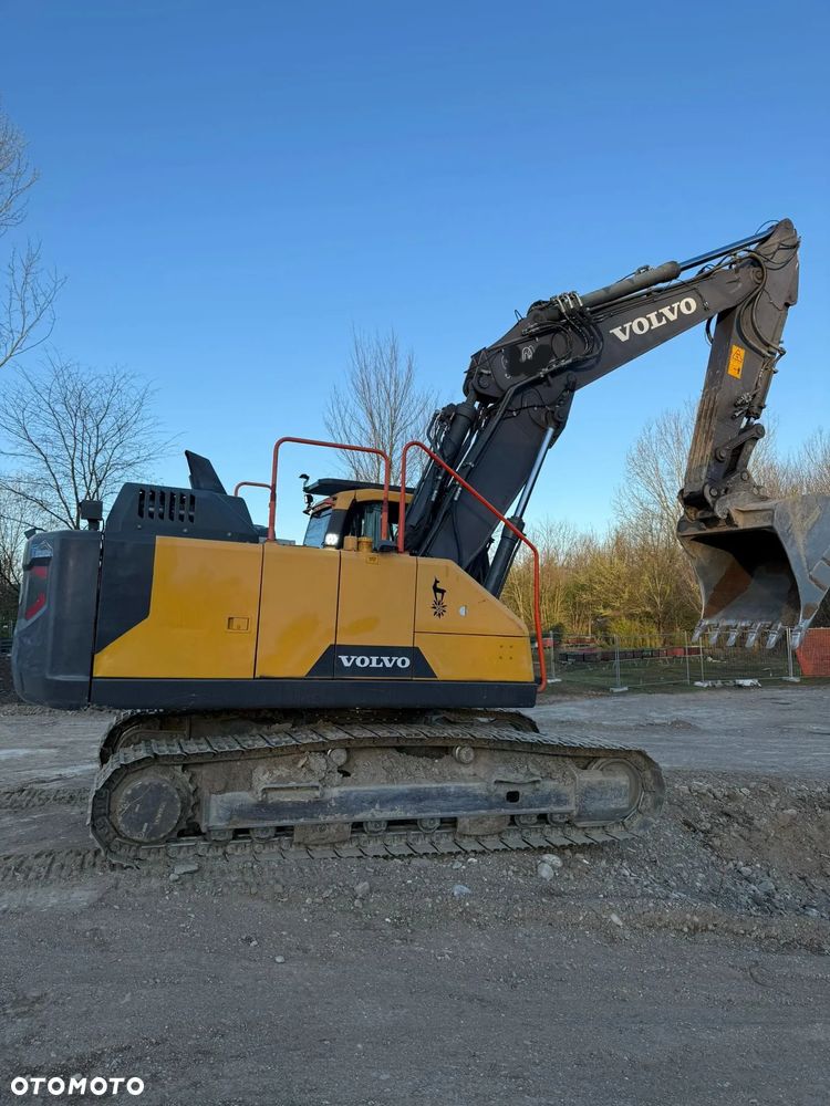 Volvo EC220ENL - 2