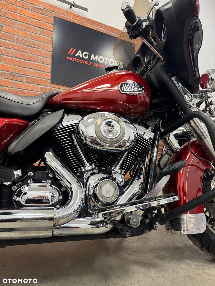 Harley-Davidson FLHTCU Ultra - 27