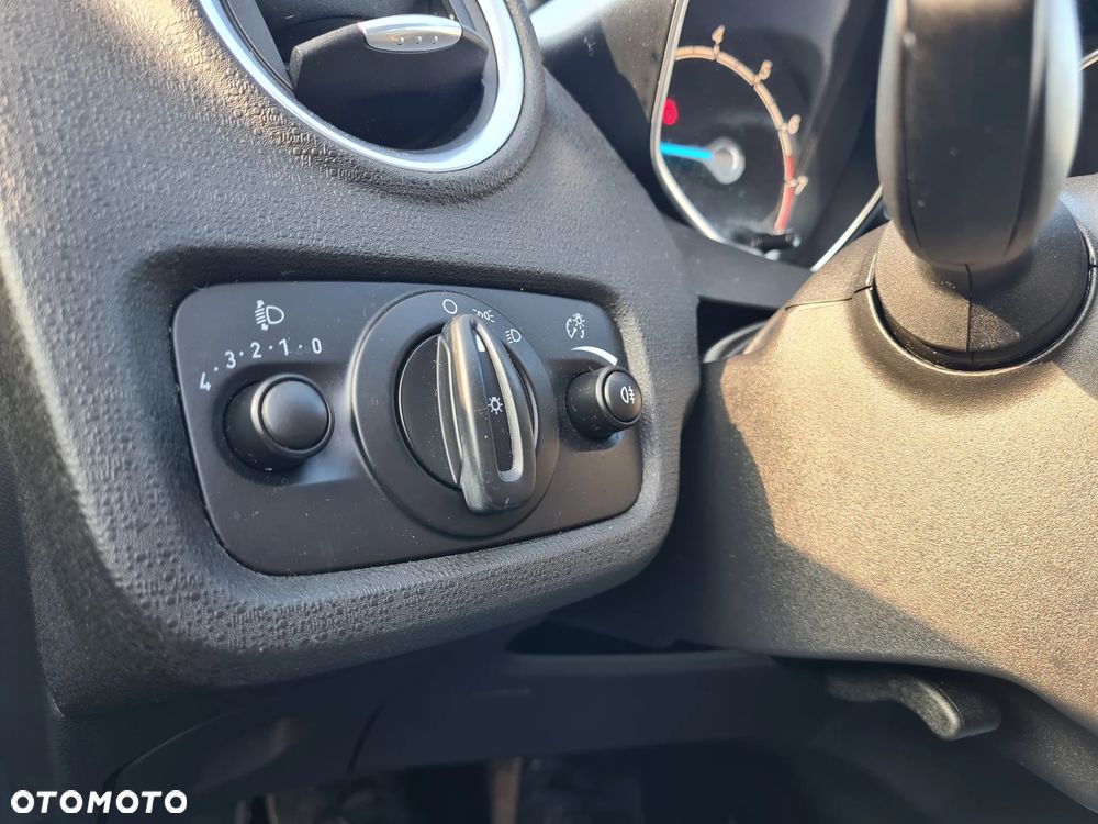 Ford Fiesta 1.25 Celebration - 17