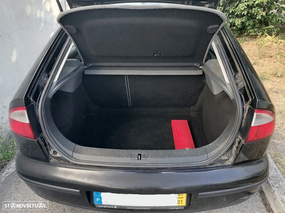 SEAT Leon 1.6 16V Signo - 10