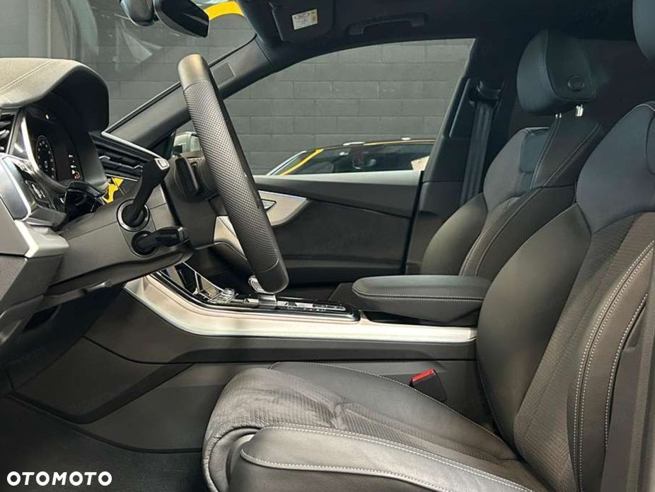 Audi Q8 - 4